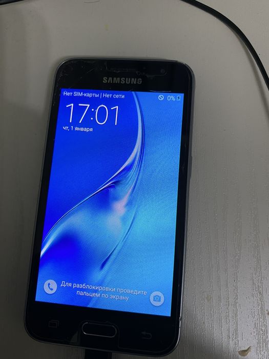 Самсунг Galaxy J1