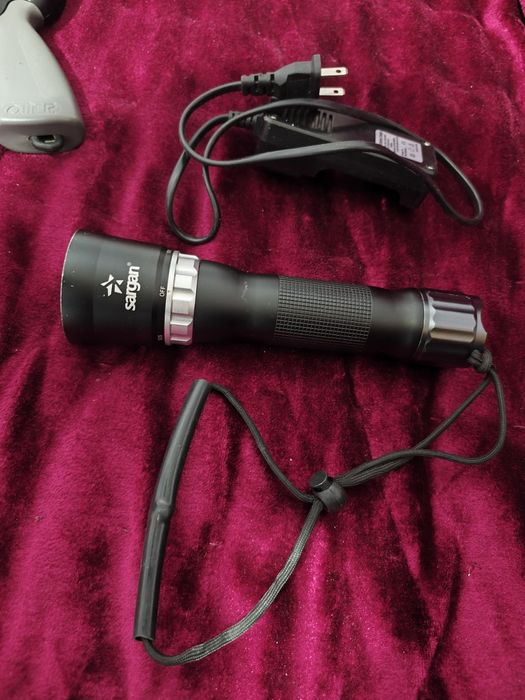 Подводный фонарь сотилади, зарядка батарейка комплект. Б/у