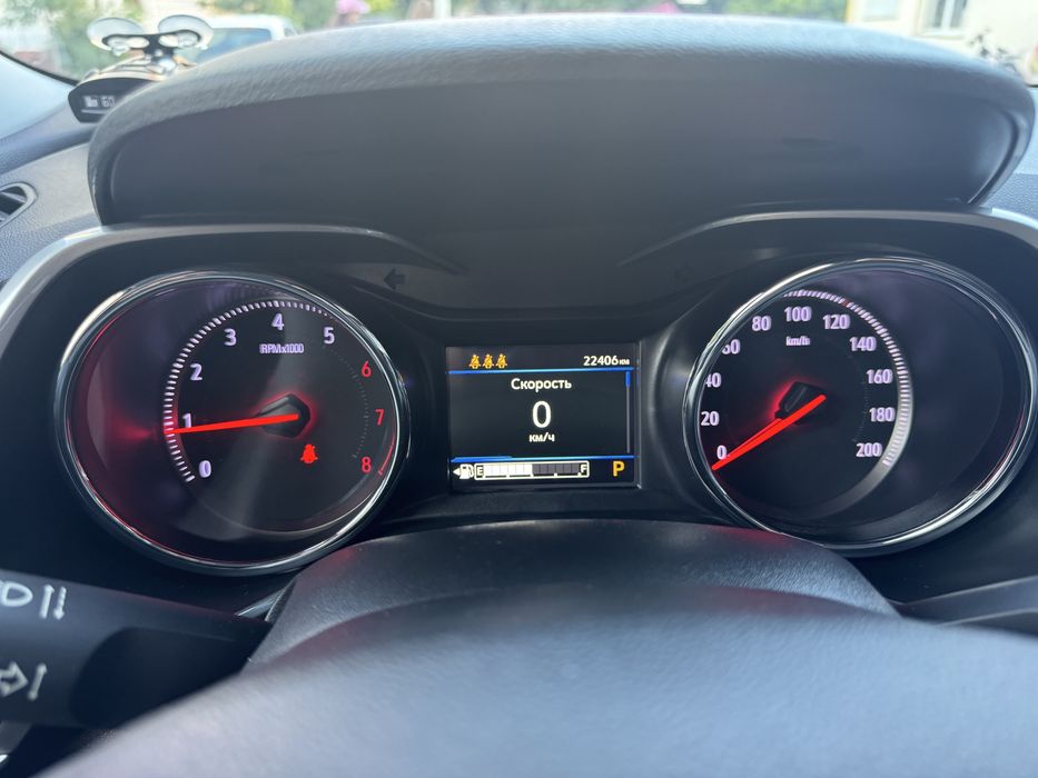 Продаётся автомобиль TRACKER PREMIER PLUS