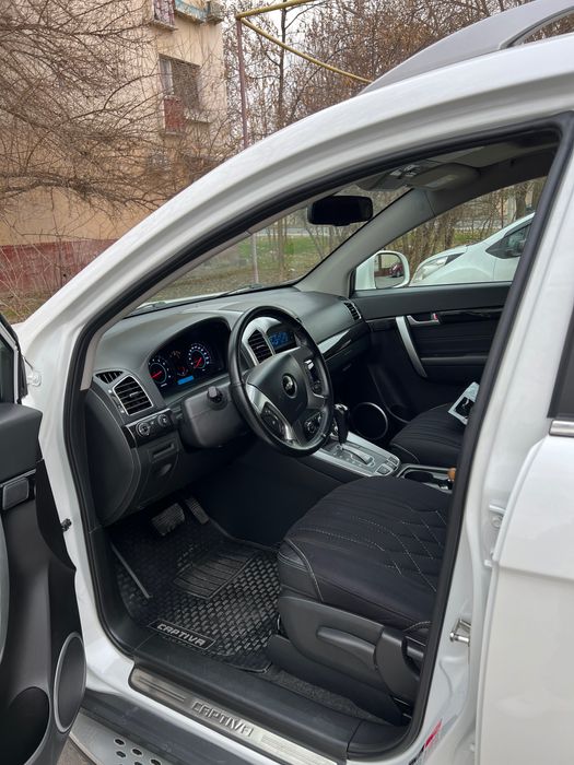 Captiva 3 (2014 год) в отличном состоянии