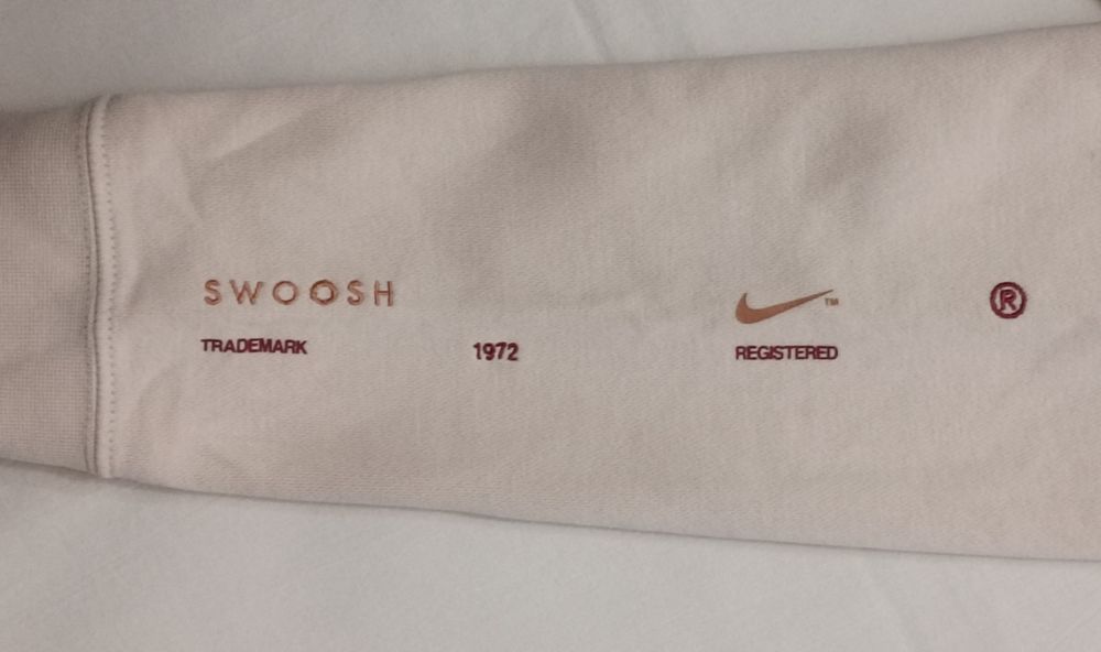 Nike Sportswear Swoosh Hoodie оригинално горнище ръст 137-147см Найк