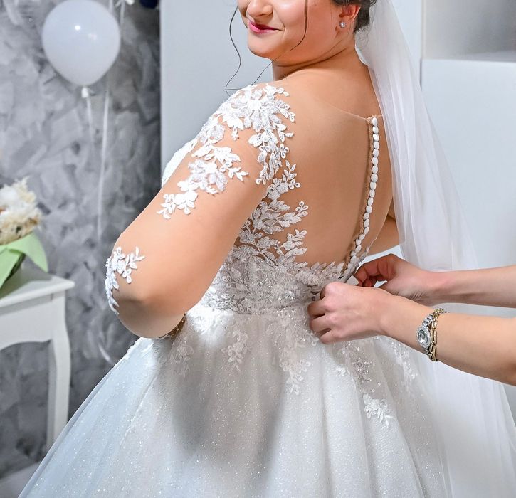 Vând Rochie de mireasă Karmas