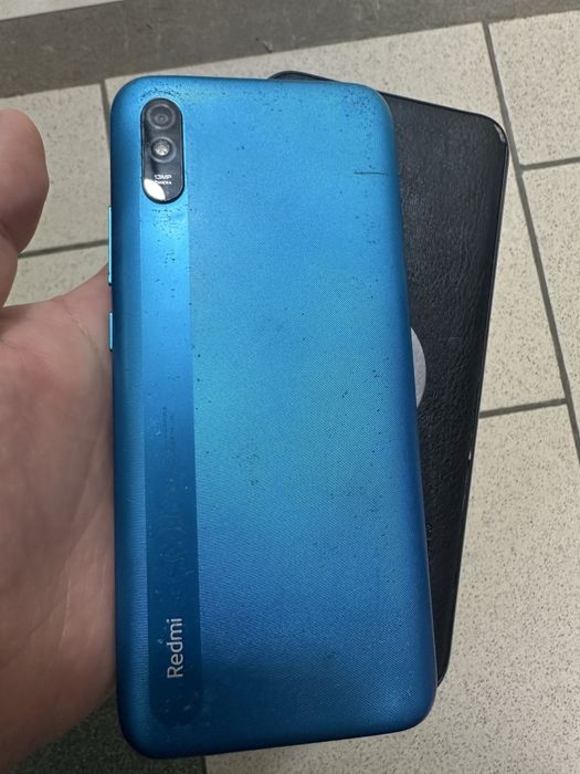 Телефоны по 10,000 тенге