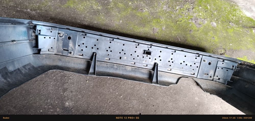 Продам задний бампер Ауди 100 С4