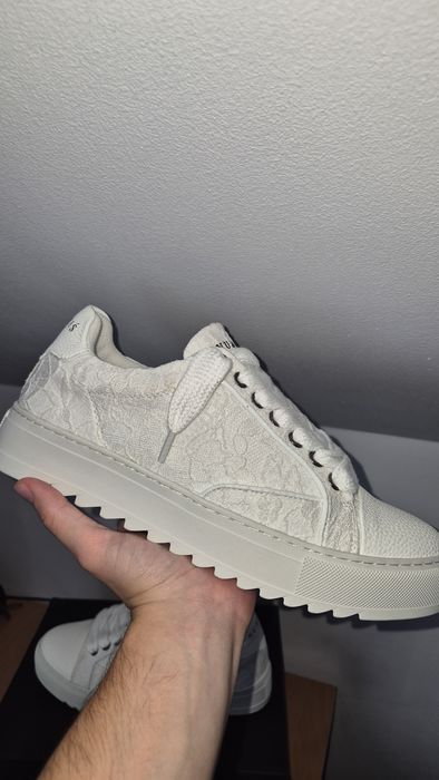 pantofi numeris 41