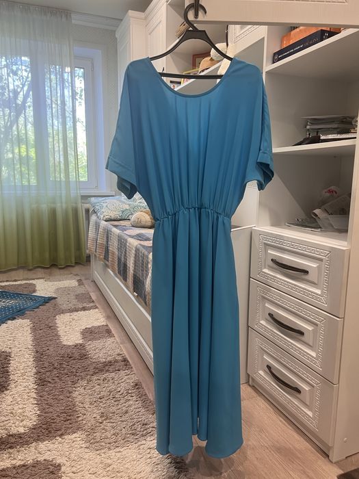 Продам женское платье