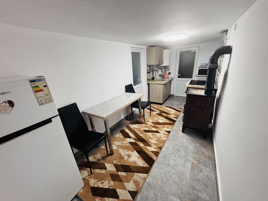 Vand casa in comuna Popesti