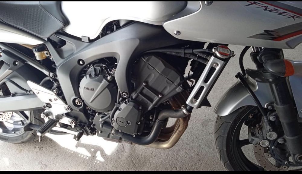 YAMAHA Fazer S2 600 2009