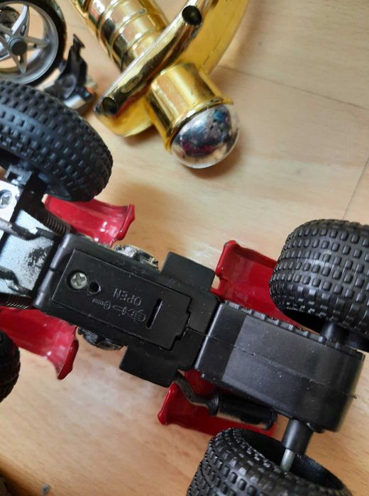 Мотор+бъги+локомотив+бинокъл+оръжия+други детски играчки