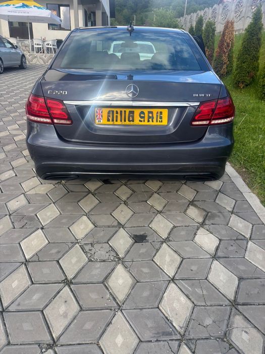 De Vanzare Mercedes E220 Amg