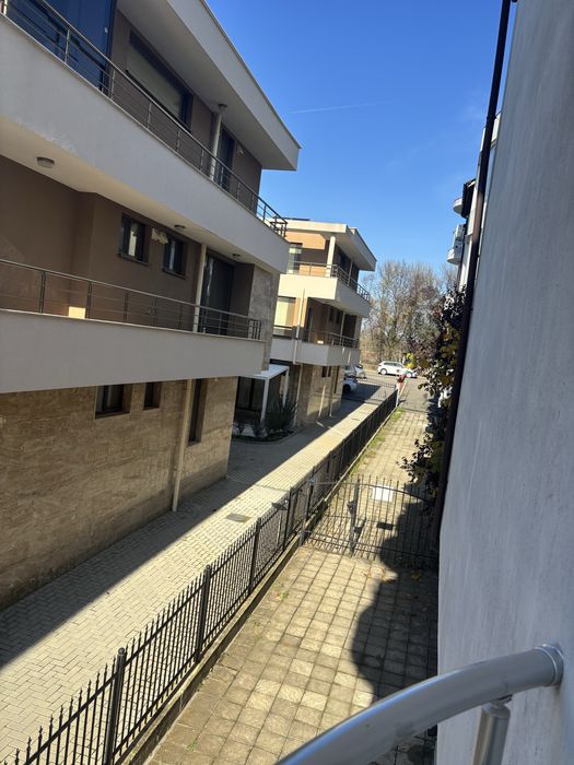 Дава се под наем Двустаен апартамент в Бургас, Сарафово - 50 кв.м за 357 € - Снимка #4