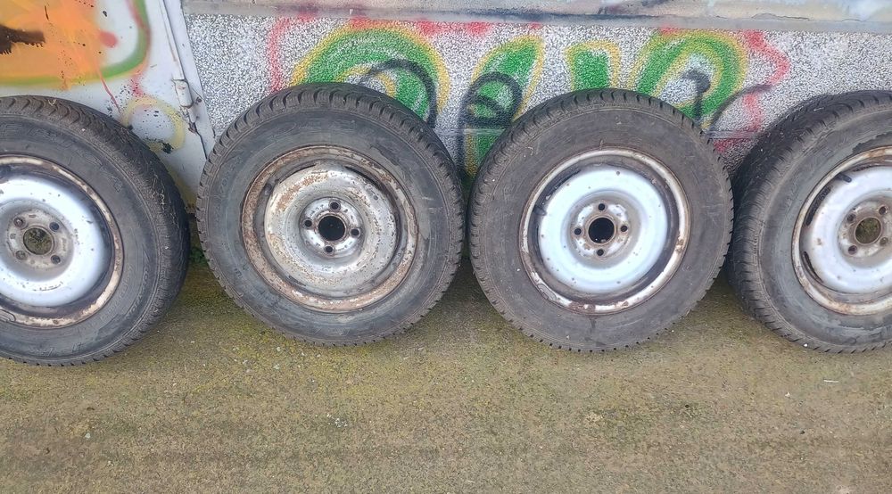 Зимни гуми 13 с железни джанти за vw opel seat 4x100