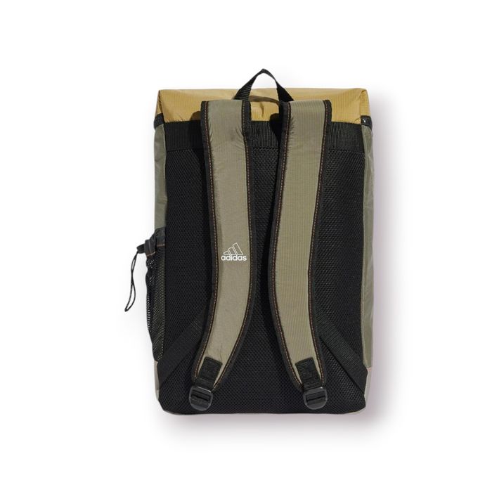 Нова раница Adidas