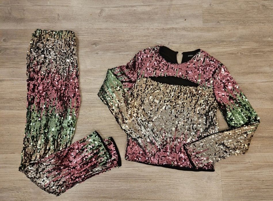 Compleu paiete Shein (marimea M)