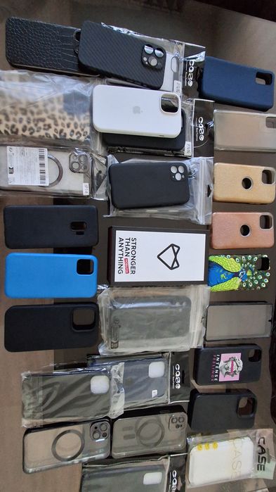 Huse Iphone si Samsung