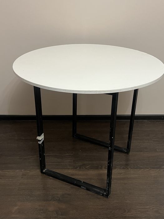 Поодам стол в стиле Loft