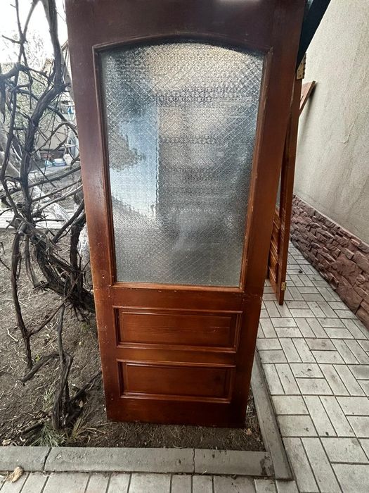 Деревянные двери