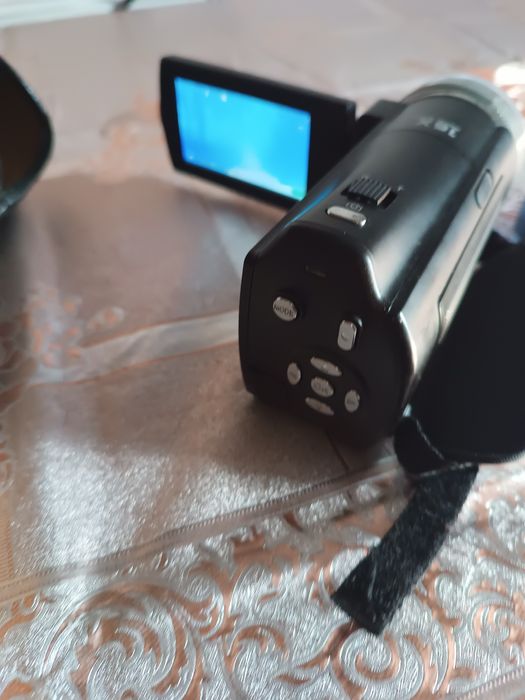 Продам видеокамеру Sony