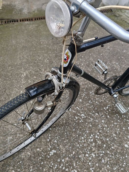 Bicicletă semicursieră Pegas 2128 Torpedo și o șa și ghidon