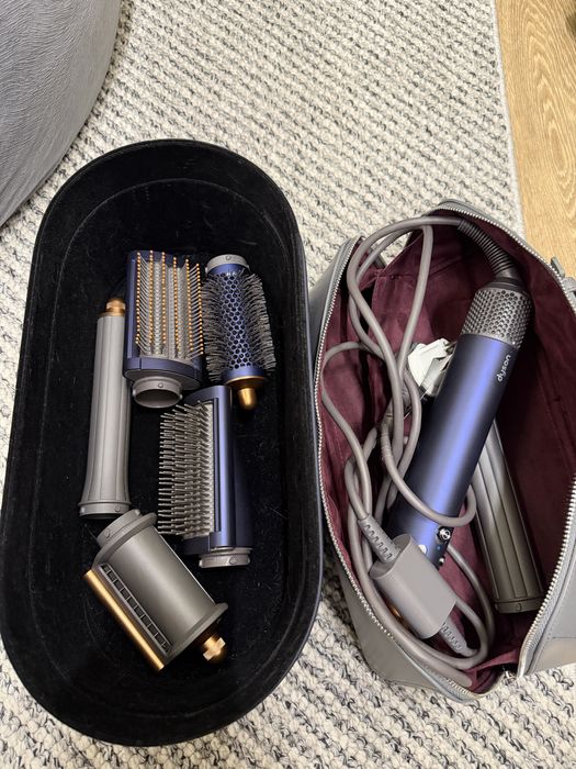 Продам dyson оригинал