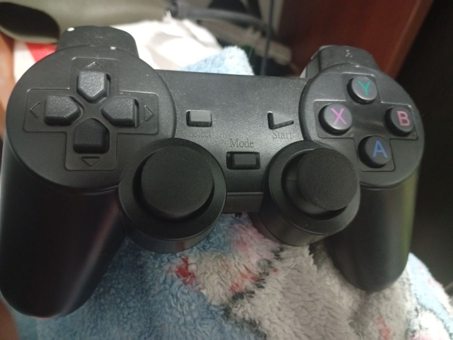 Продам Xbox с играми можно смотреть YouTube