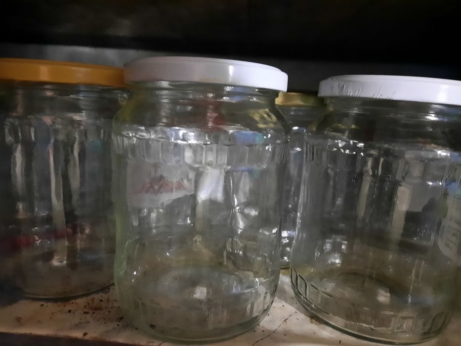 Буркани с винтови  капачки 100, 200 ,500, 680, 720 мл.