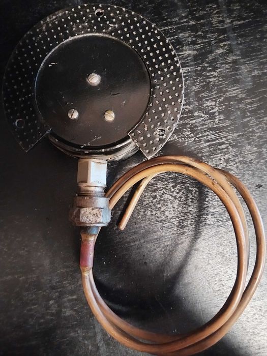 Оригинален български манометър с медна капилярка  1970 Фабрична пломба