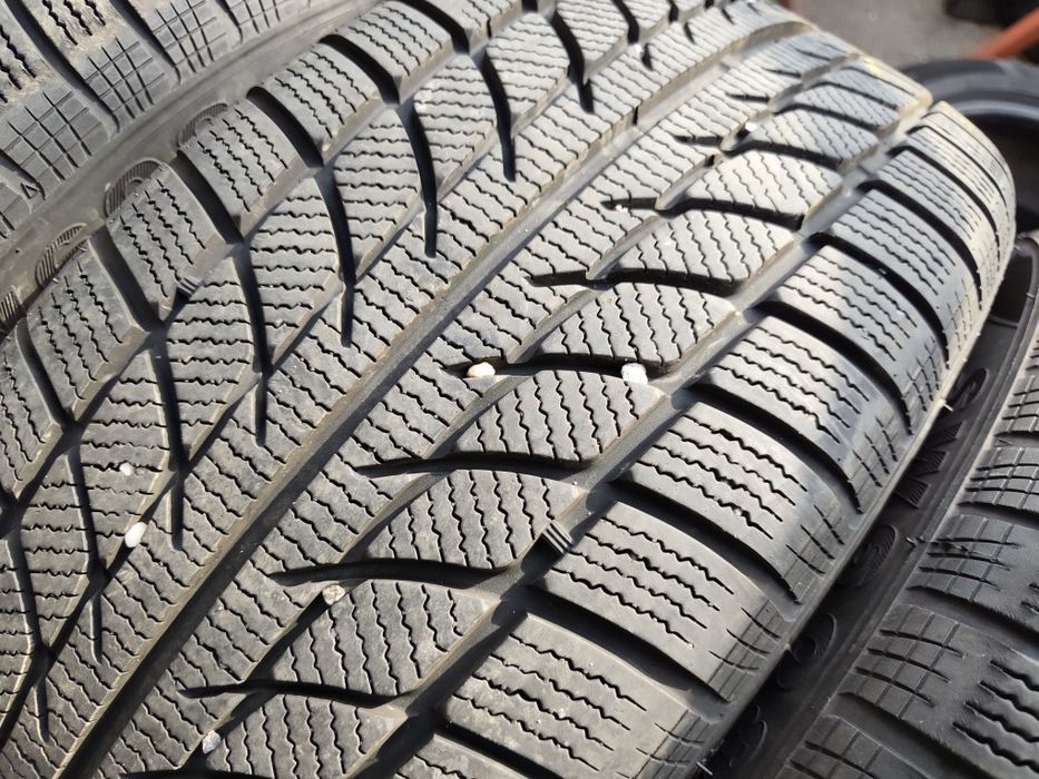 245/45/19" 4бр Goodride winter,dot2823,6mm