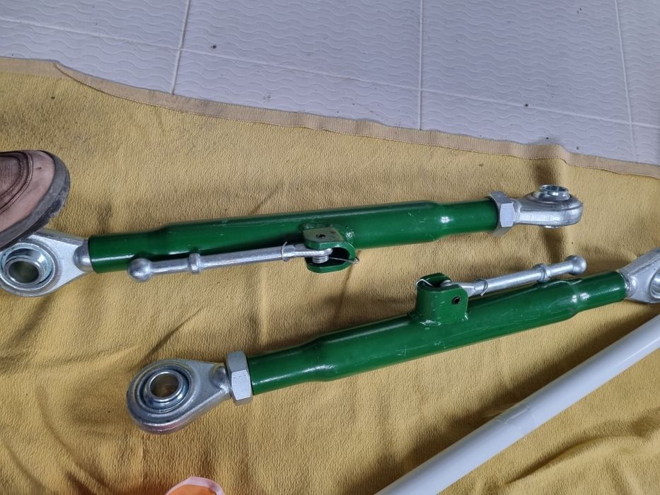 Tirant central tractor john deere catg 2 preț 300 lei se poate trimite