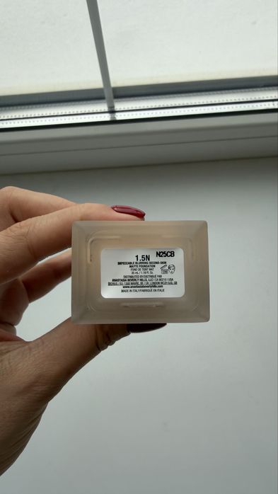 Тональный Anastasia Beverly Hills