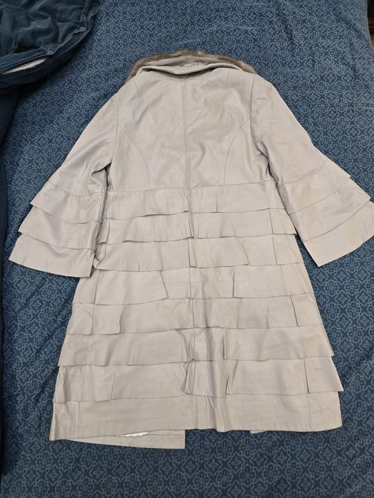 Продаётся кожаный плащ