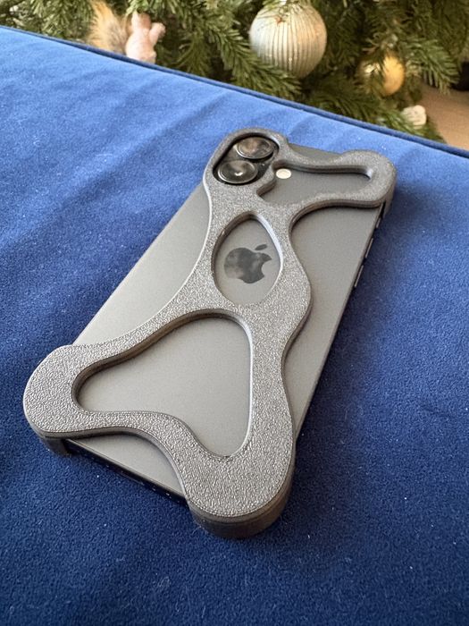 Skeleton Case Custom Made – Finish Carbon / Texturat Iphone 16 -17
