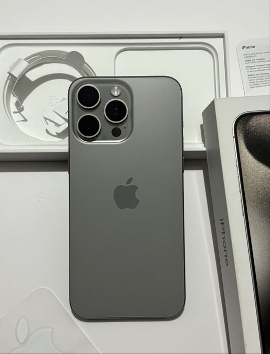Iphone 15 pro max Titanium