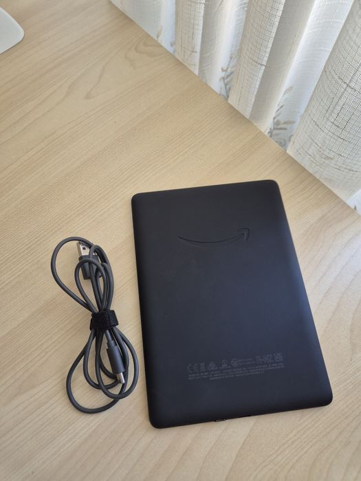 eBook Reader Amazon Kindle Paperwhite 2021, 16GB, Display 6.8 Bluetooth Wi-F  USB C, Negru