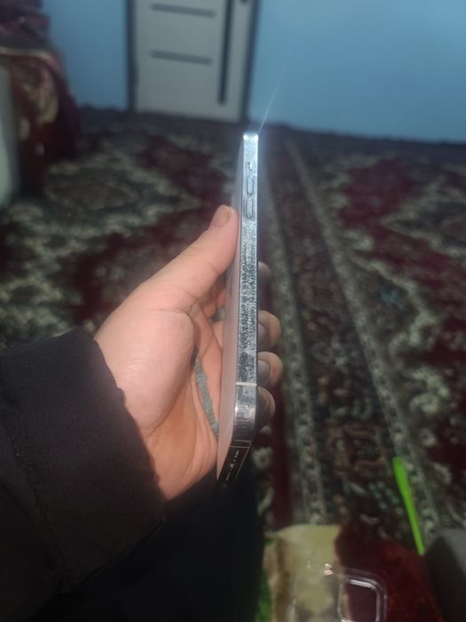 Iphone 12 pro max srochna sotiladi