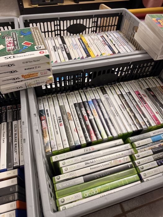 Lot jocuri video și console Xbox 360, PS3, Nintendo Wii