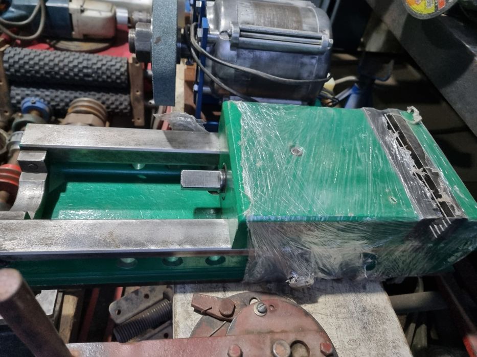 тиски станочные.