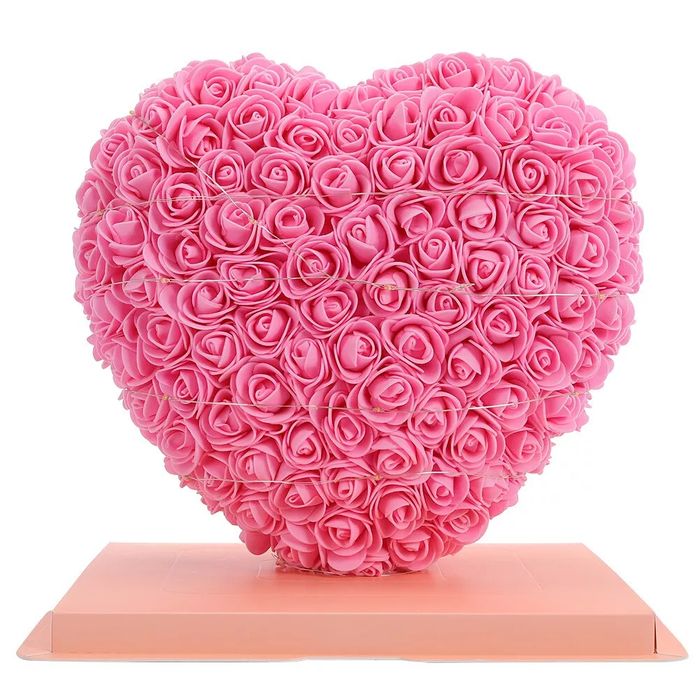 Сърце от рози в луксозна кутия/сърце от рози/сърце