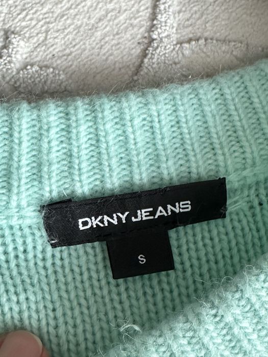 Кофта DKNY из ангоры
