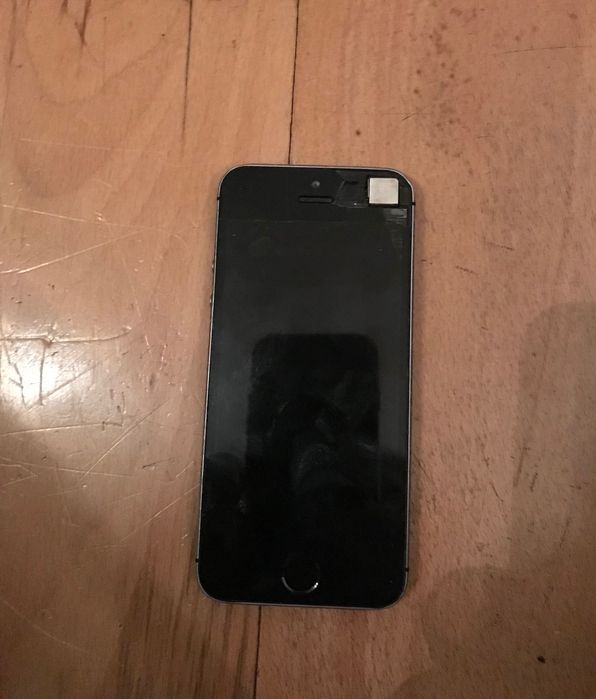 Телефон iPhone 5s