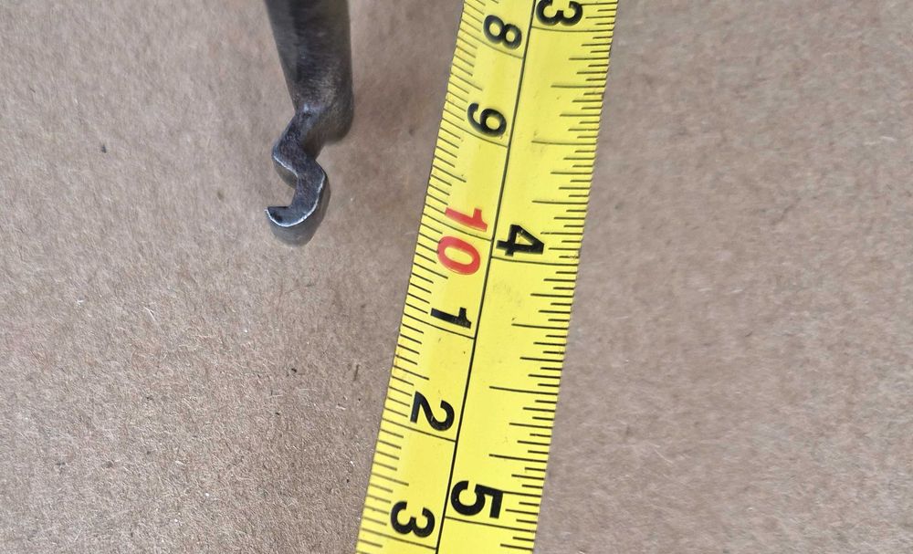 Стар голям  ключ за брава 1