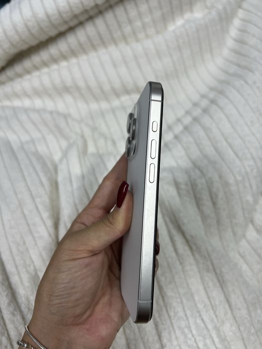 IPhone 15 pro 128 GB