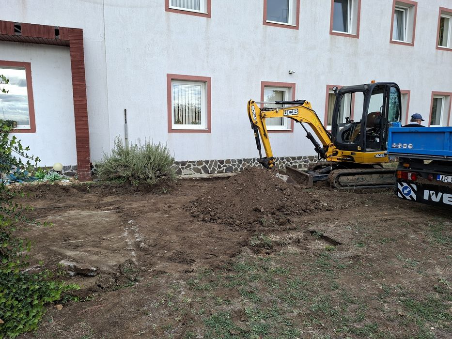 Lucrari mini-excavator ,utilaj 3t ,sapaturi,fundatie,casa,gard,apa,gaz