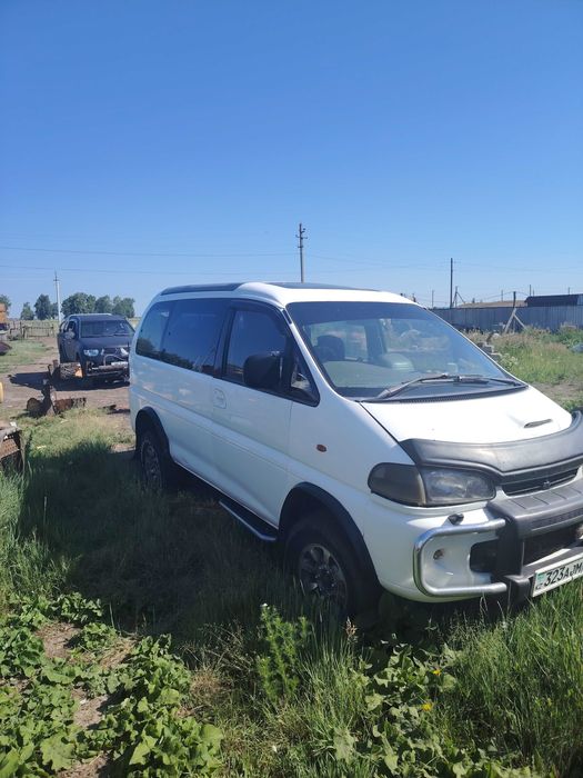 Продам Mitsubishi Delica.