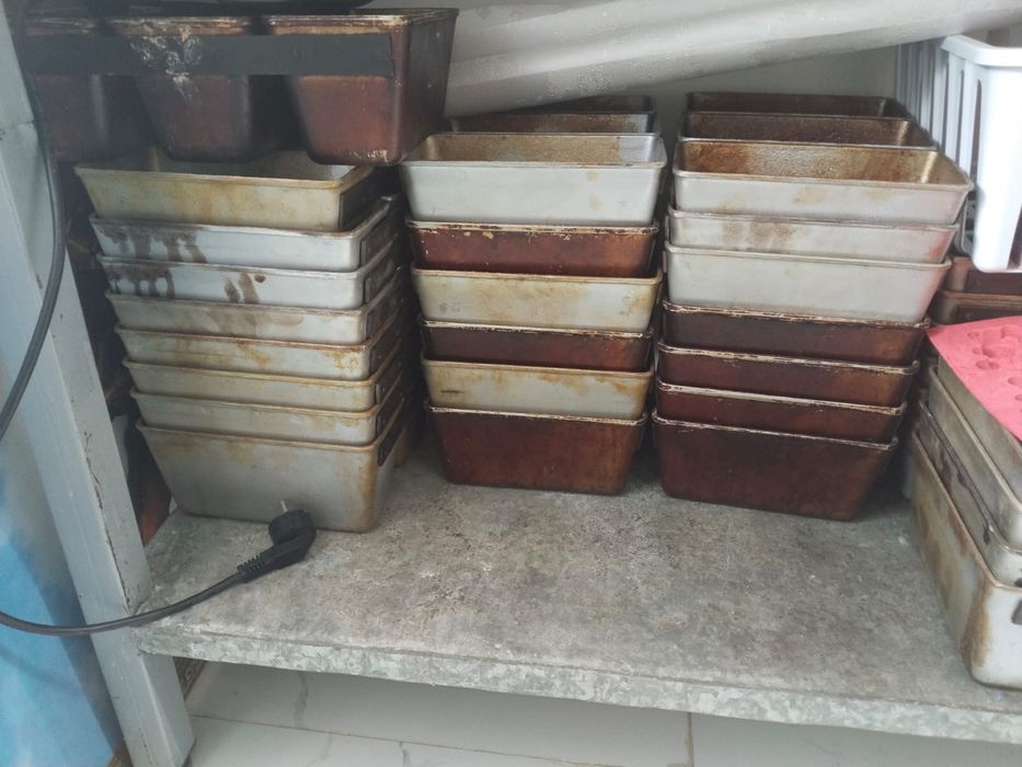Печь газовая, тестомес, форма для хлеба
