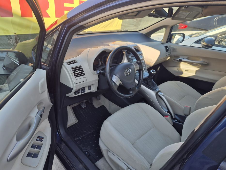 Toyota Auris 1.6 benzina+ Gpl