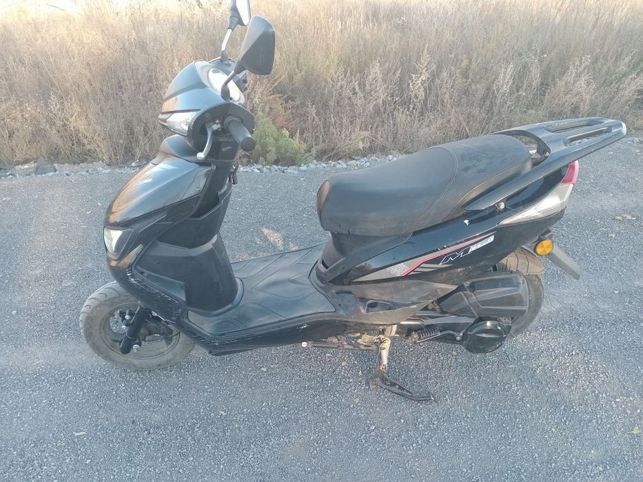 Продам скутер м8