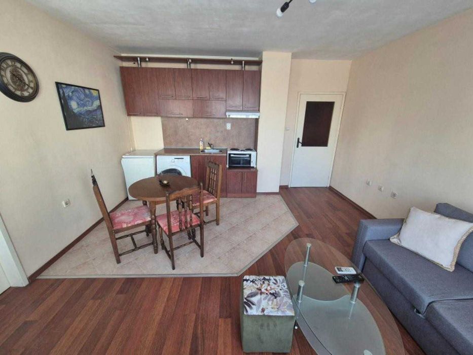 Продава се Двустаен апартамент в Пловдив, Въстанически - 55 кв.м за 1910 €/кв.м - Снимка #1