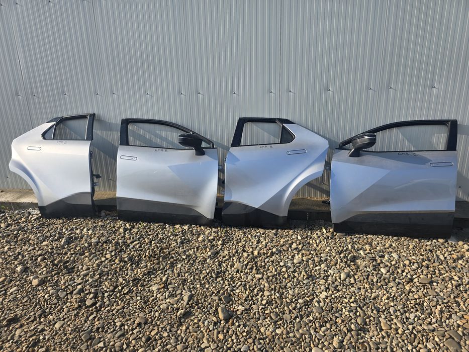 Usa portiera completa toyota chr II 2024 impecabila