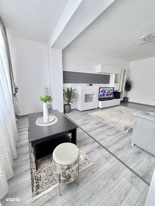 Vand 3 cam Tudor Diamant etaj 2